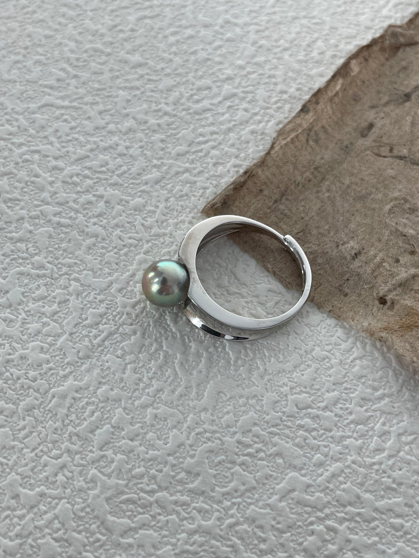 anello madama akoya