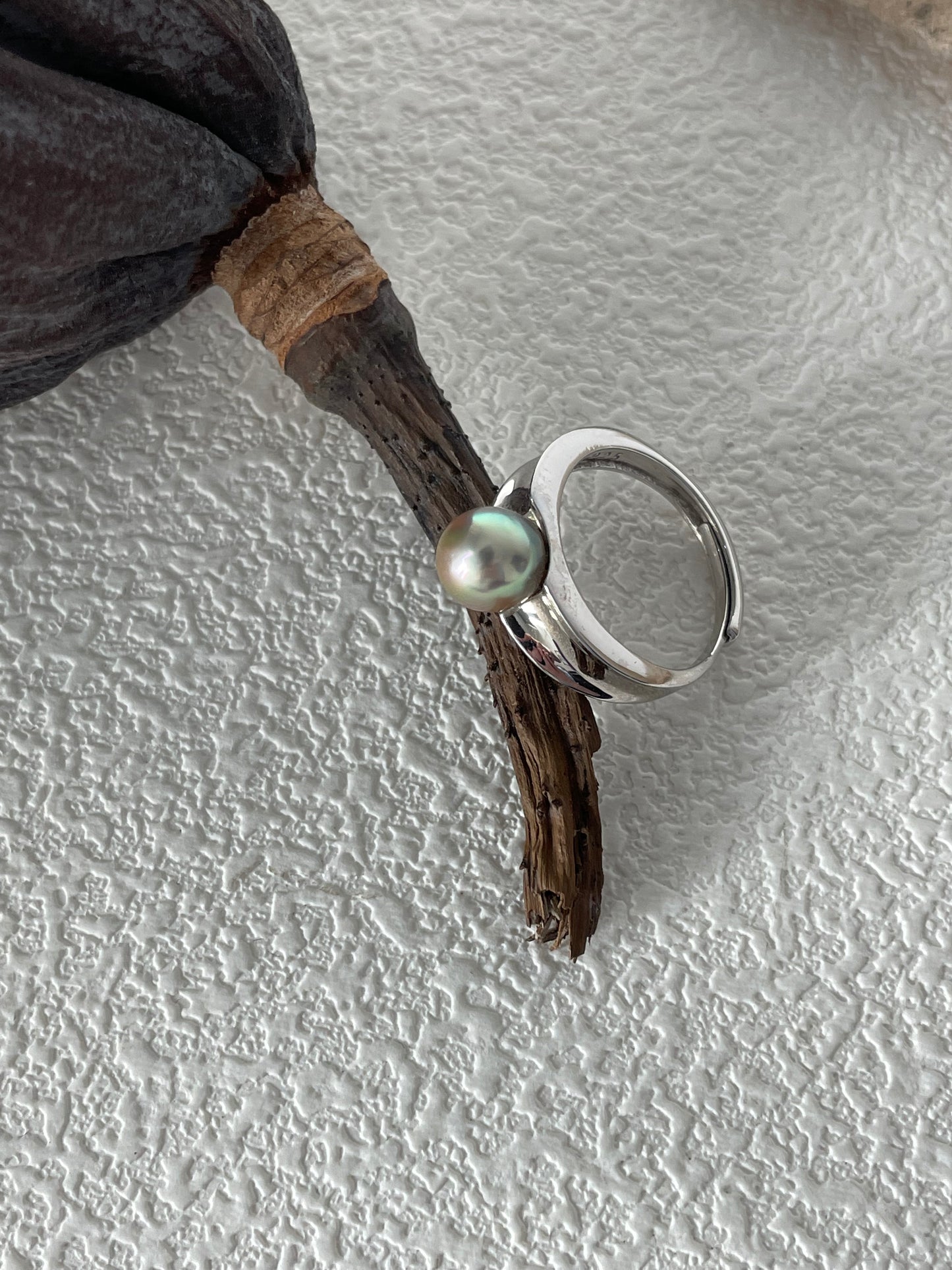 anello madama akoya