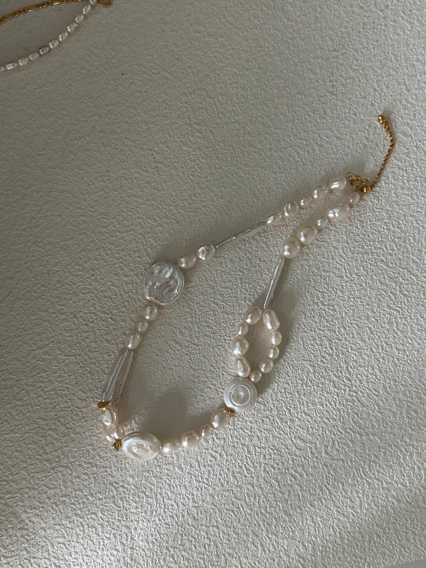pearl chocker