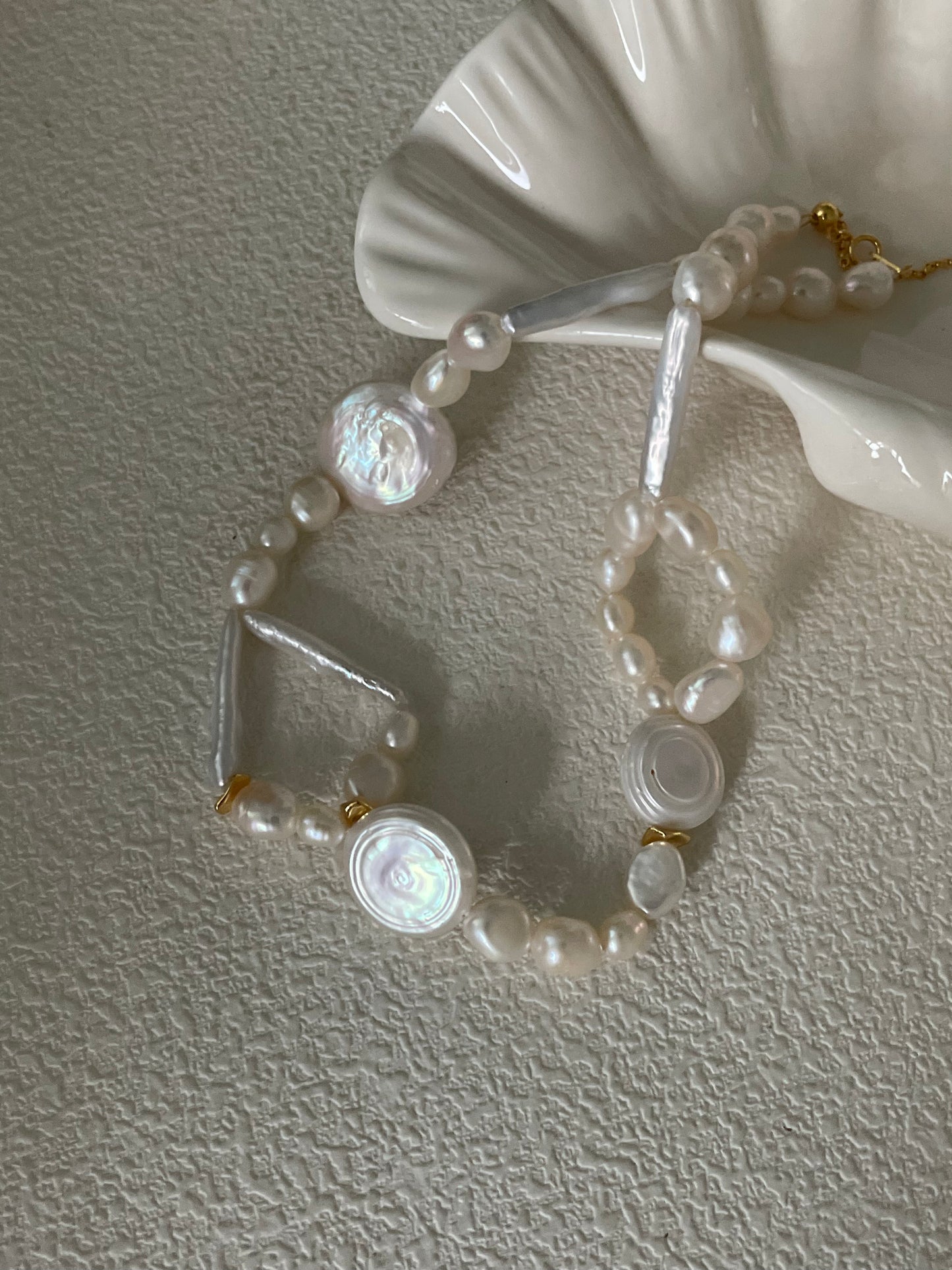 pearl chocker