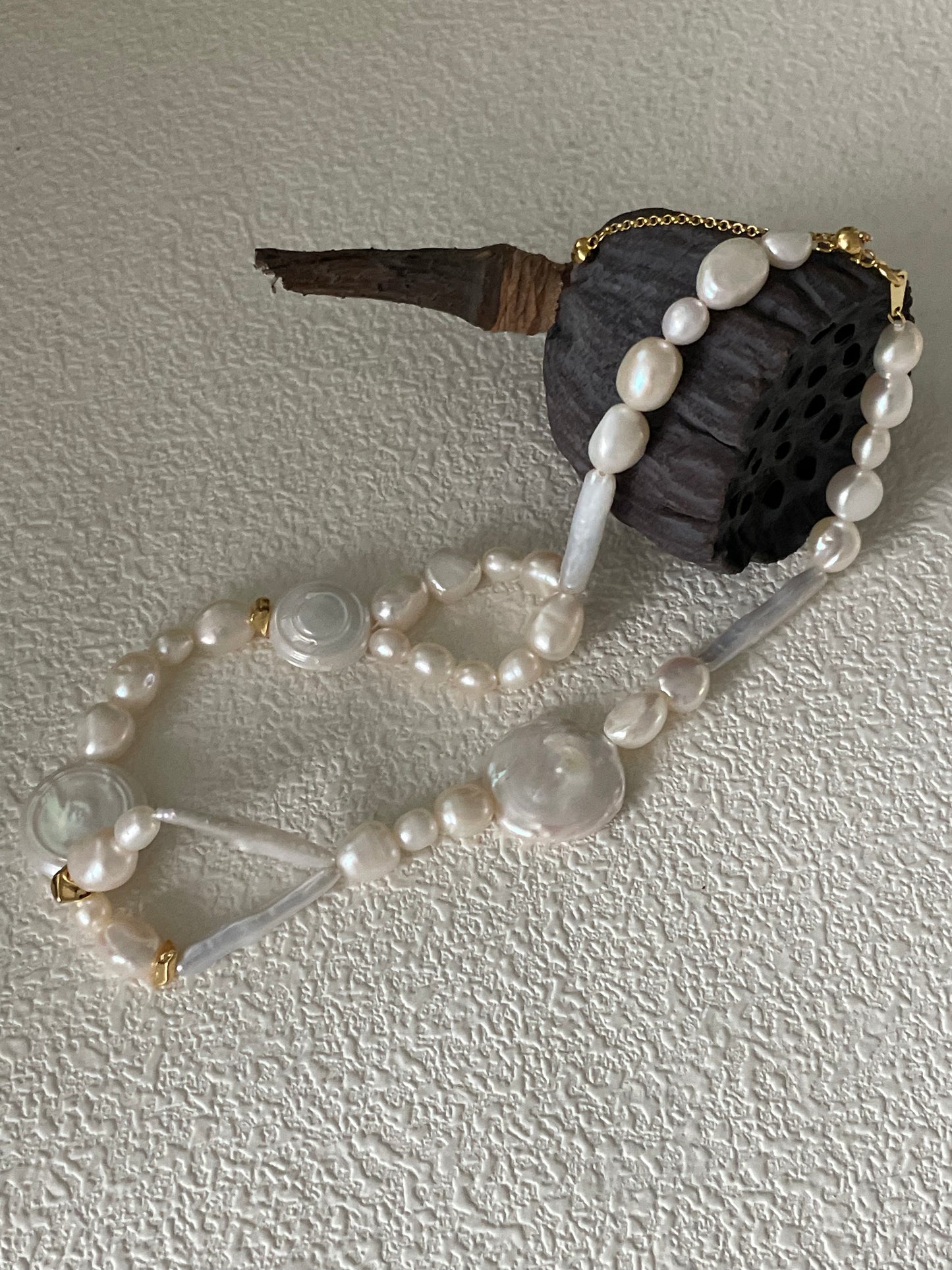 pearl chocker