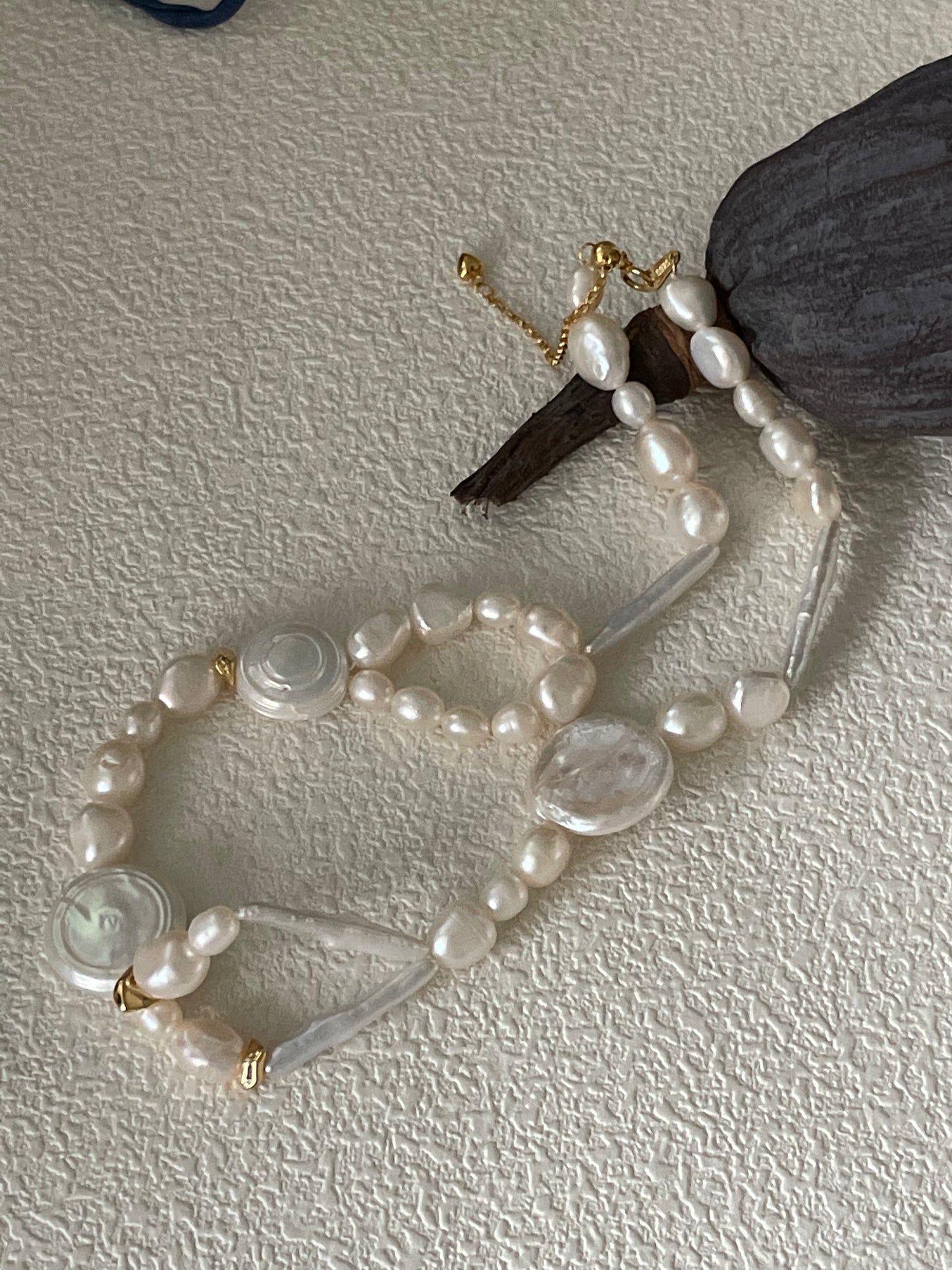 pearl chocker