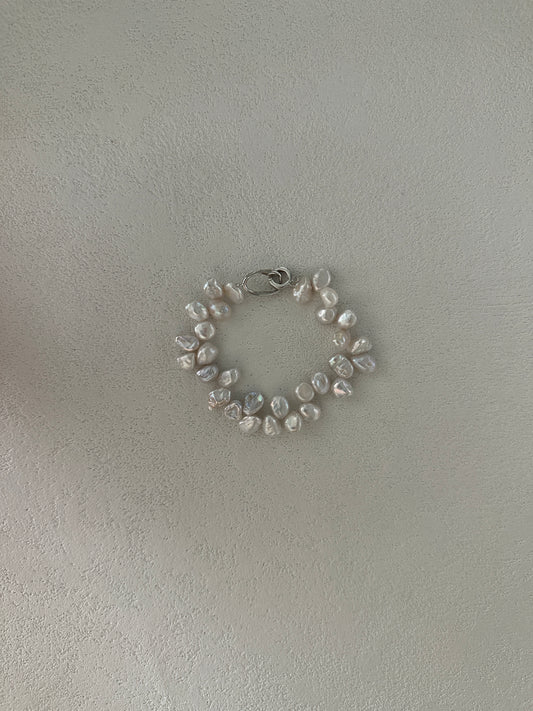 braccialetto di perle keshi