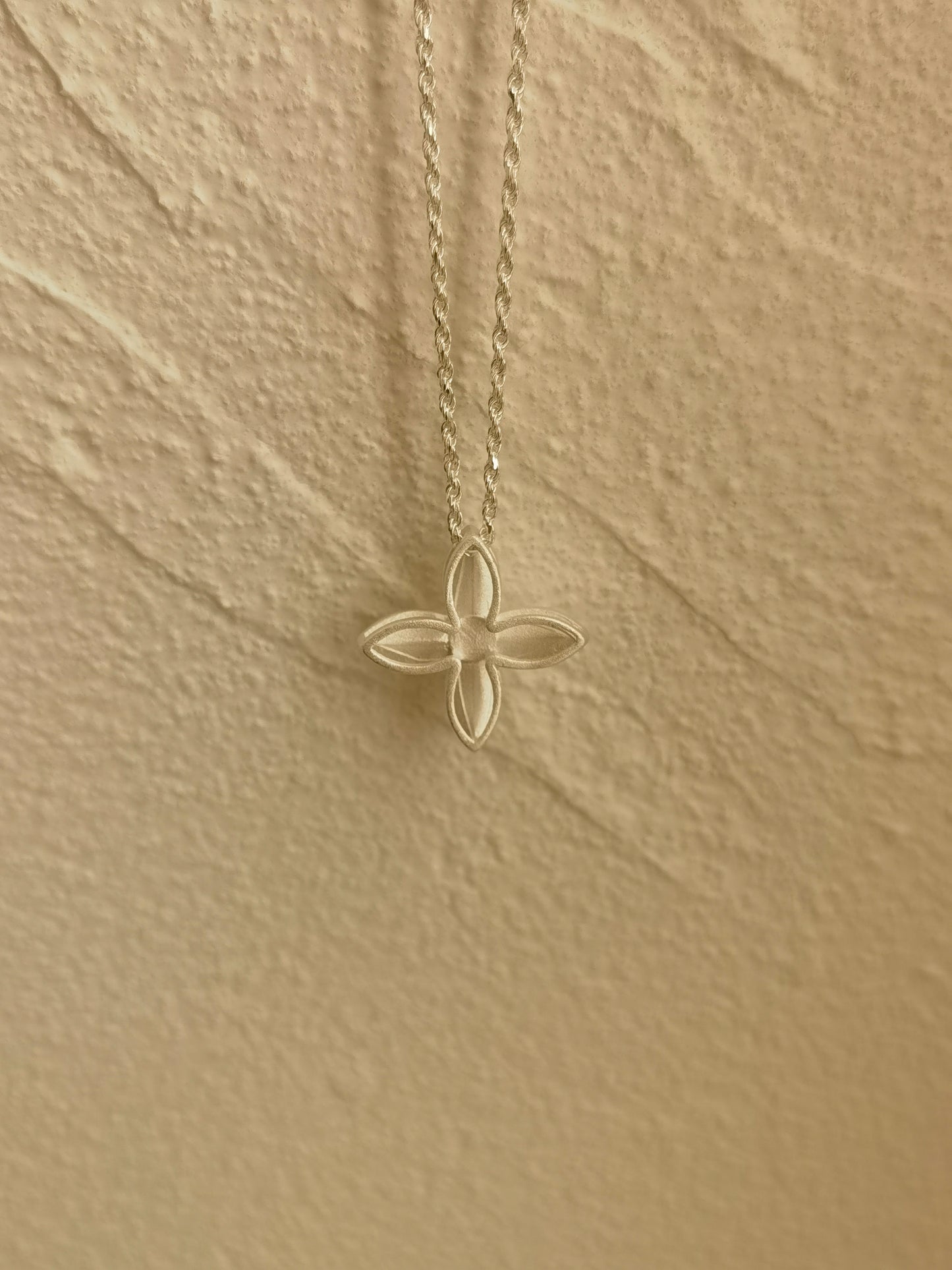 collana di fiori